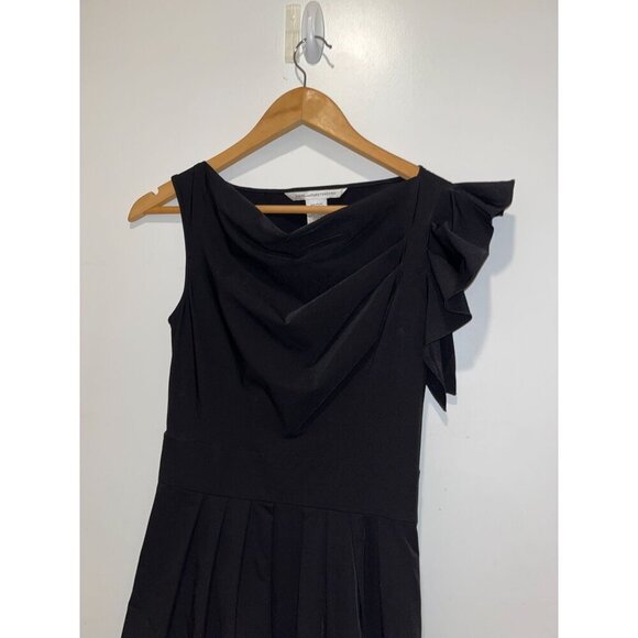 Diane Von Furstenberg Sleeveless Ruffle  Minimalist Mini Dress Women's Size 0 - Picture 4 of 11